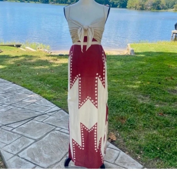 ✨ Johanna Ortiz — Elegant Cream and Russet Red Maxi Dress, with Bow & Cutouts ✨ - Picture 3 of 16